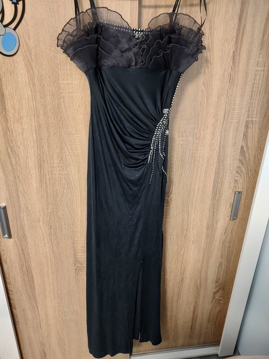 Бална рокля на символична цена + подарък