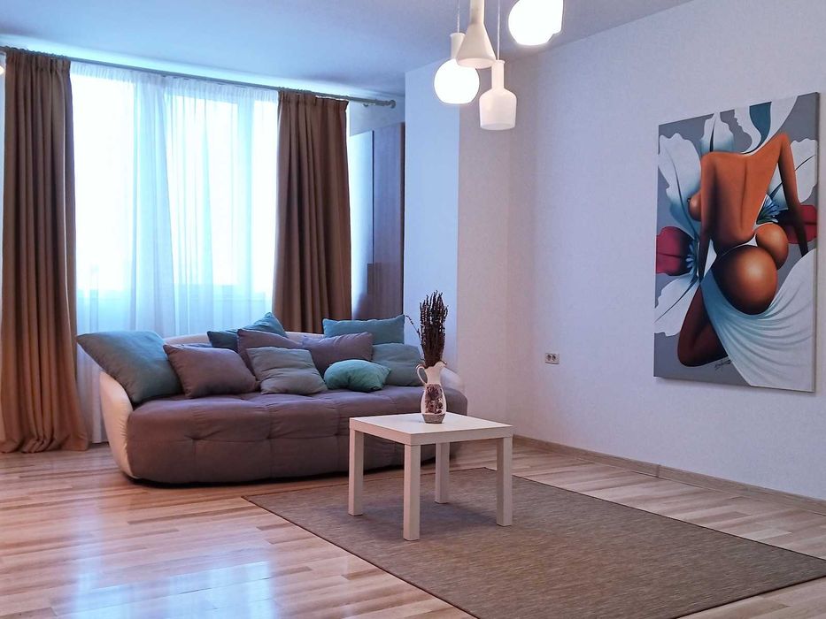 Chirie Apartament foarte frumos cu loc de parcare, bloc Urbana Arad
