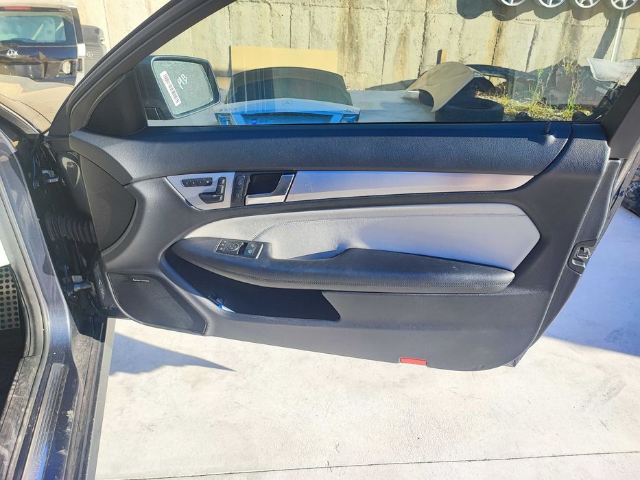 Салон от Мерцедес W204 спорт купе