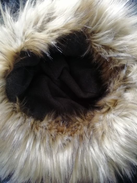 Продам шапки зимние