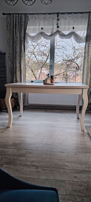 Masa dining extensibila