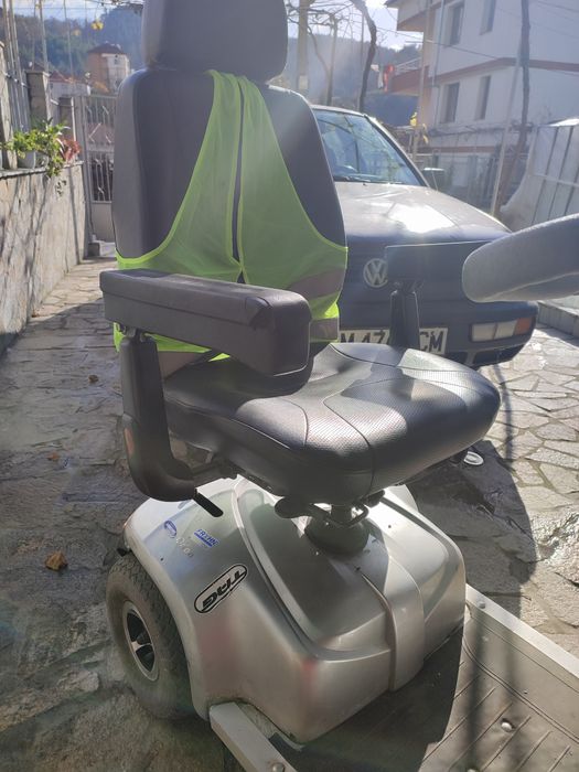 Електрически скутер , количка .