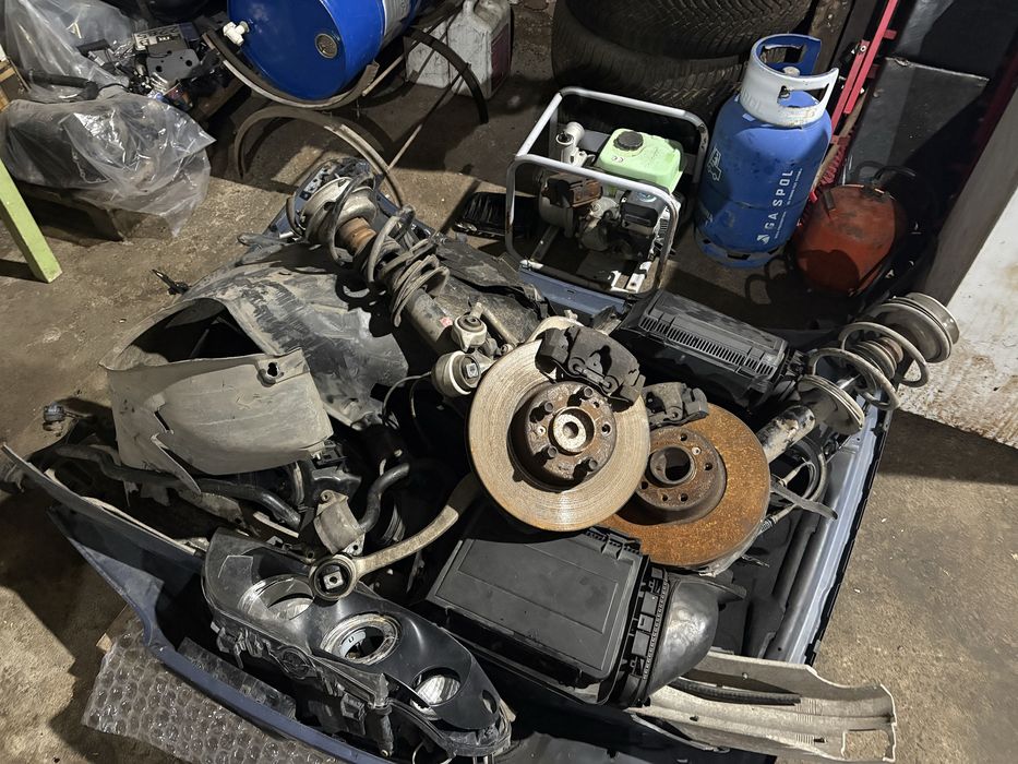 БМВ е39 на части