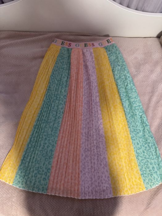 Пола Guess (12 години)