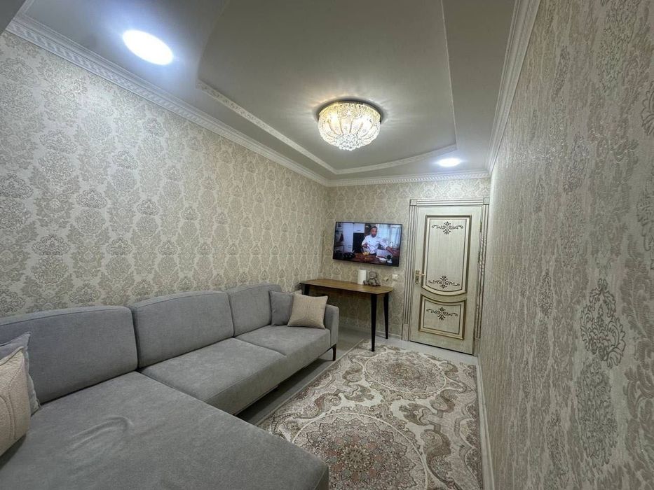 Московские Высотки Дархан 4х-комн квартира