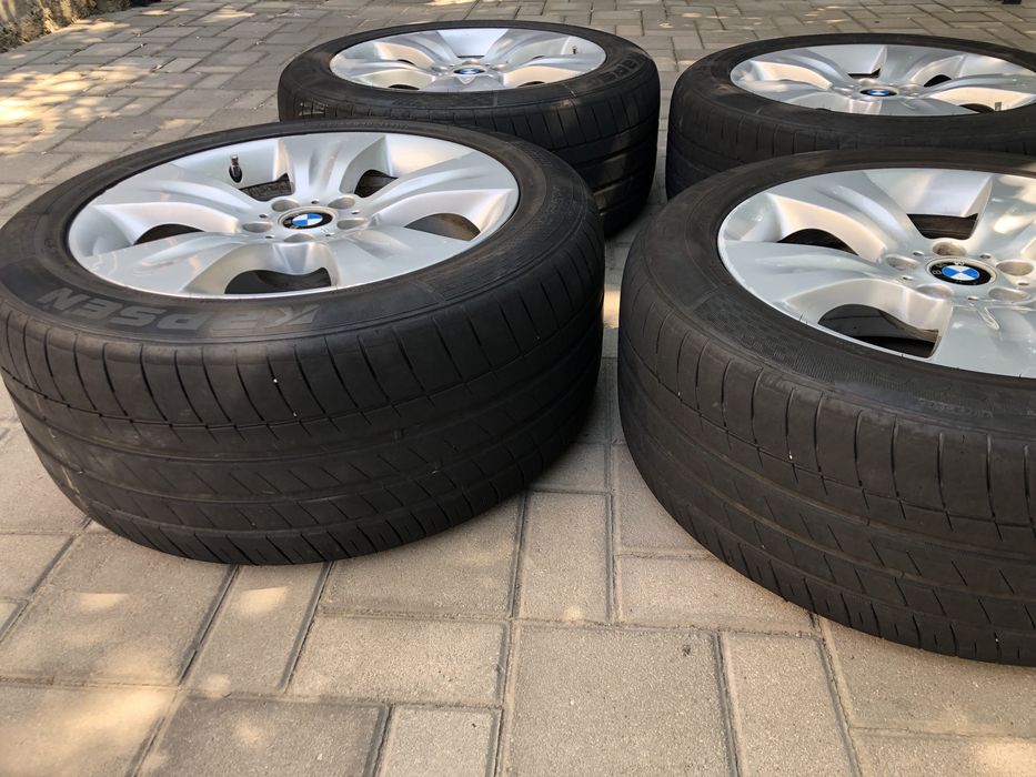 Продам резину с дисками r19