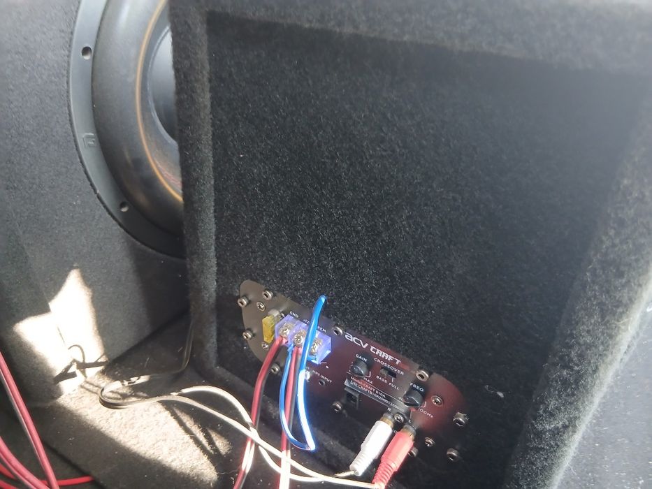 Продам активный сабвуфер возможен обмен