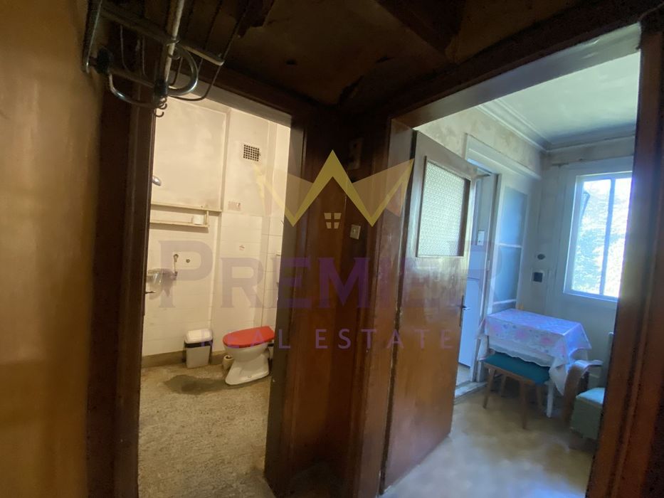 Продава се Двустаен апартамент в София, Център - 60 кв.м за 4984 €/кв.м - Снимка #5