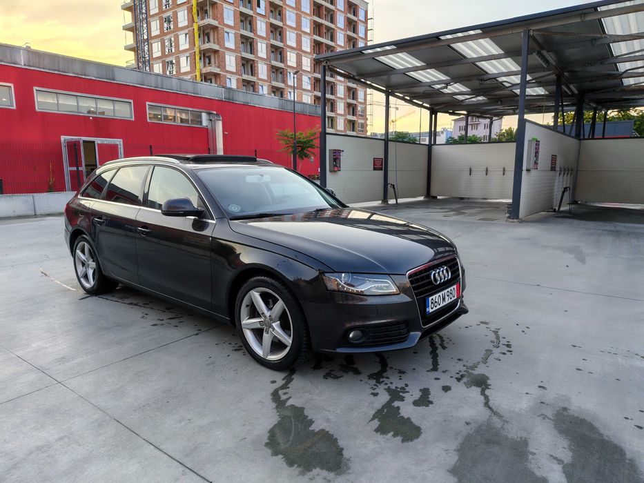 Audi A4 2. 0 TDI S line