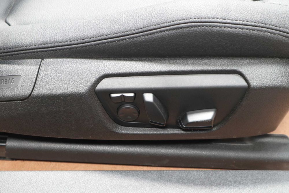 Салон за БМВ Ф23 Кабрио BMW F23
