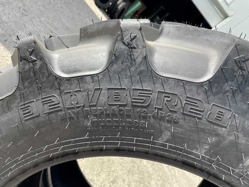 12.4-28 Varianta Radiala 320/85R28 Cauciucuri Tractor fata Tubeless