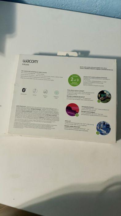 Графический планшет Wcom Intuos Small Bluetooth CTL- 4100WLE-N зеленый