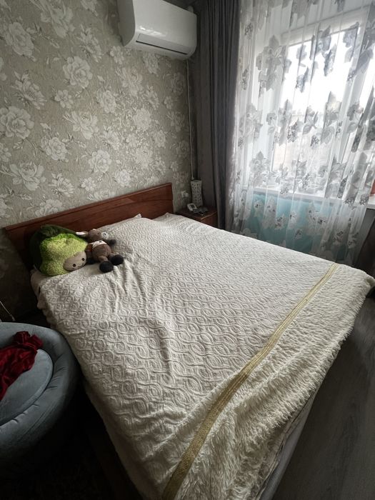 Спальный гарнитур б/у