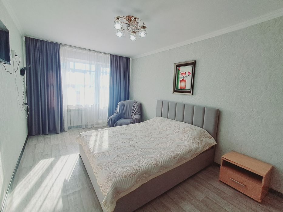 Кв. посуточно 1 ком. ТОЛЬКО ПАРАМ .День-5000,Ночь-8000