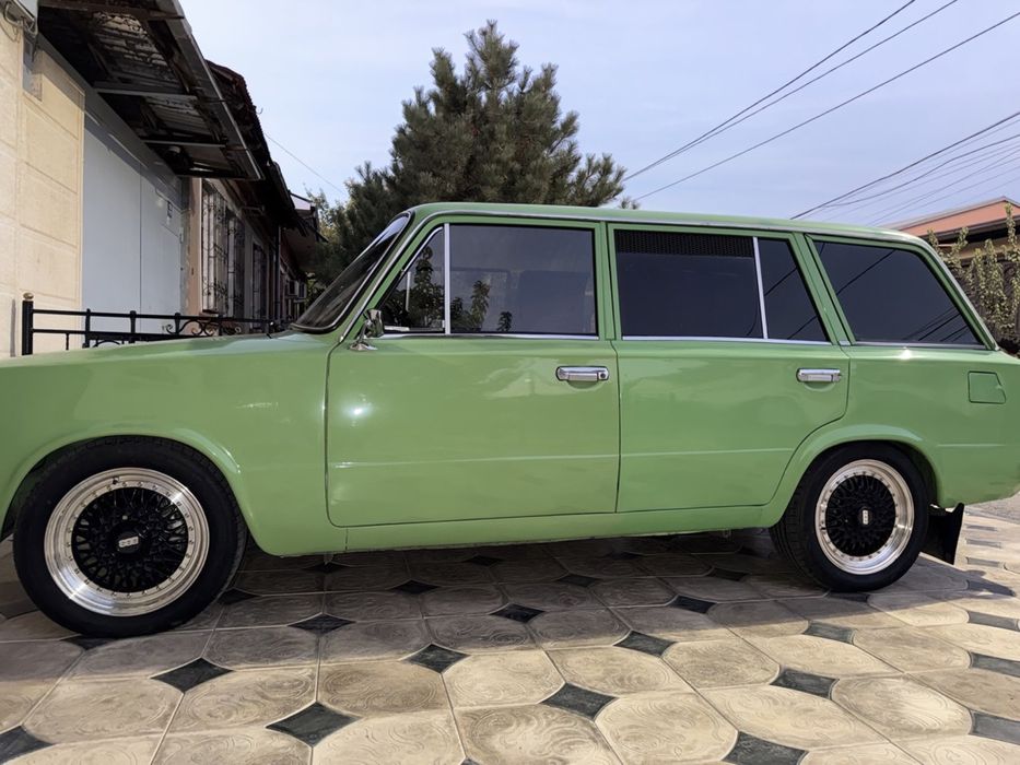 Продаеться ВАЗ 2102