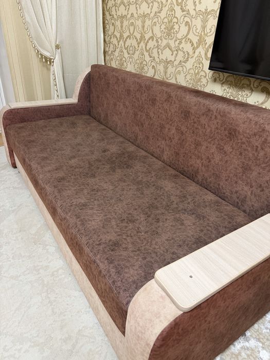 Продам Диван с креслом