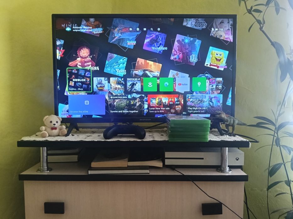 Vând Xbox one S cu 6 jocuri