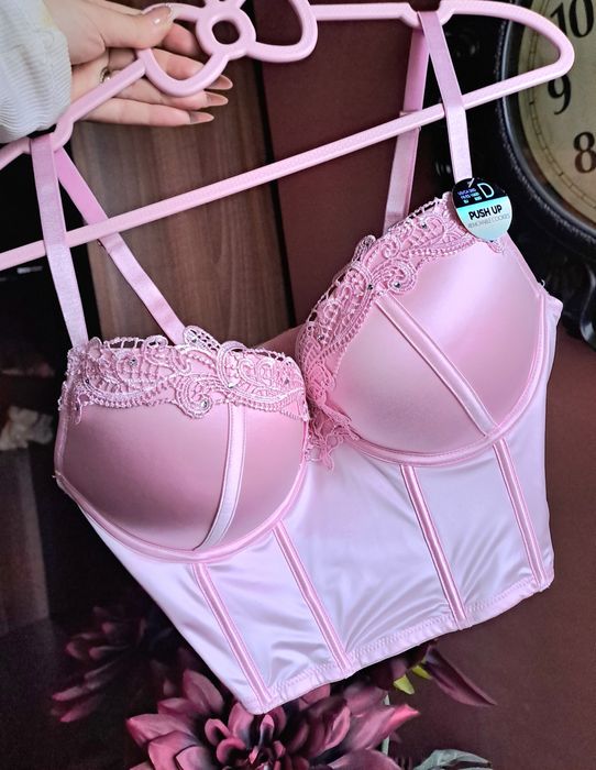 Bustiera surine roz nou cu etichetă 85D