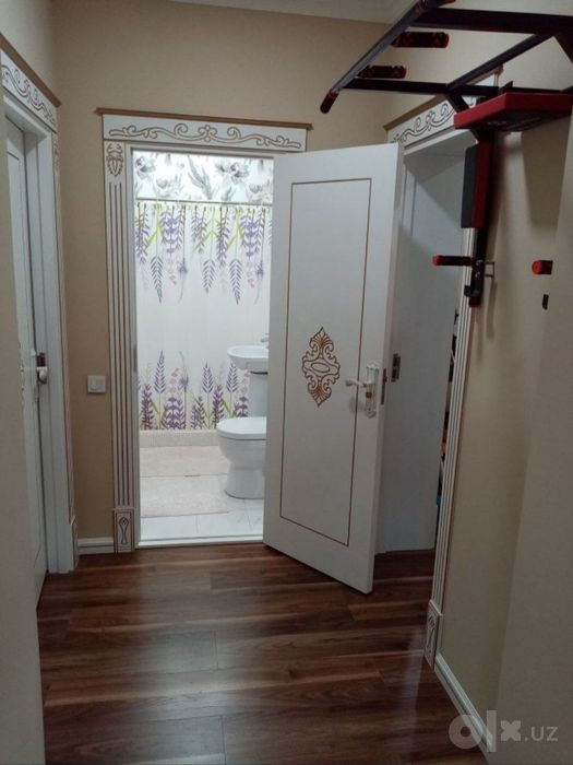 Срочно продаётся Офис 80м2. Метро Новза (Хамза). Посредников не беспок