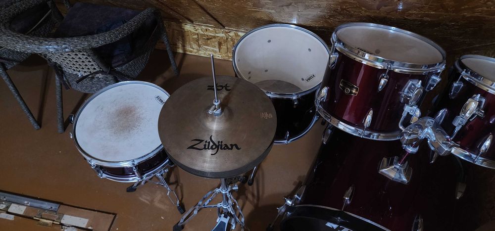 Tama Imperialstar 5-Piece Drum Kit (почти новая)+Zildjian/ZBT тарелки