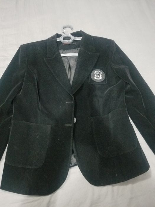 Пиджак бархатный женск