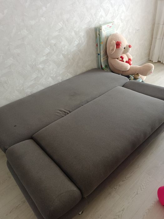Продам Диван Б/у