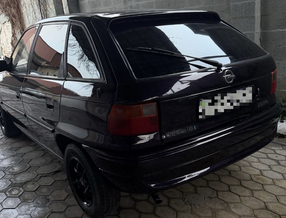 Продается срочноооо Opel Astra 1.6k