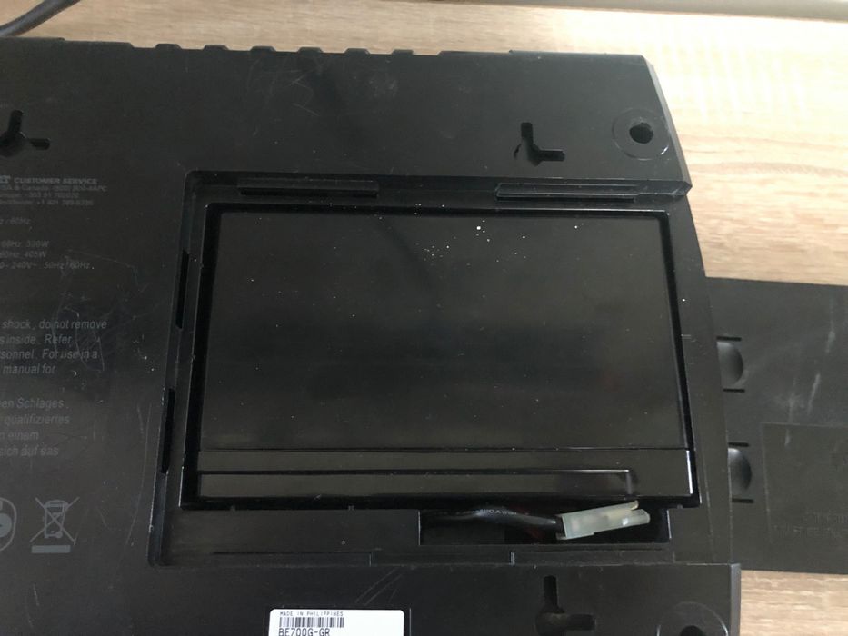 Sursa APC Back-UPS ES 700 cu 8 Prize Schuko si Baterie Noua