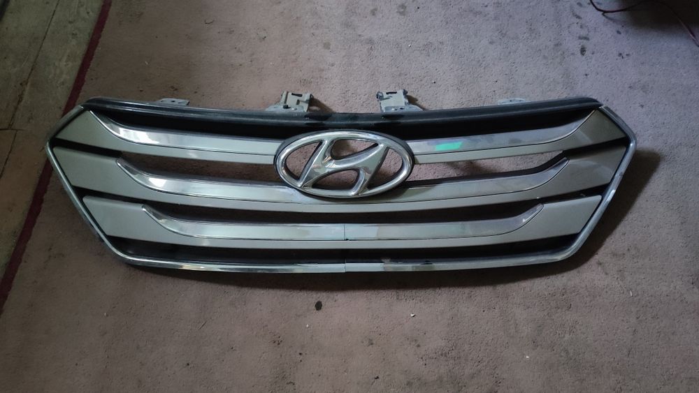 Решётка радиатора хендай санта фе