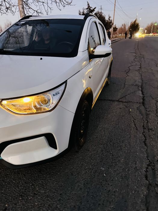 Устали стоят в очереди за бензином? Электромобиль Baic Ec3 2020 года