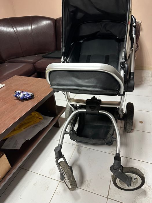 Детска количка запазена