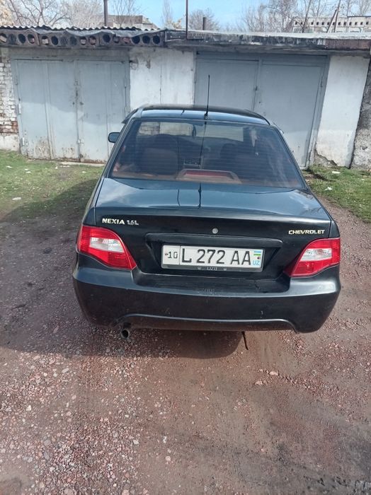 Срочна Нексия 2 сотилади 2009