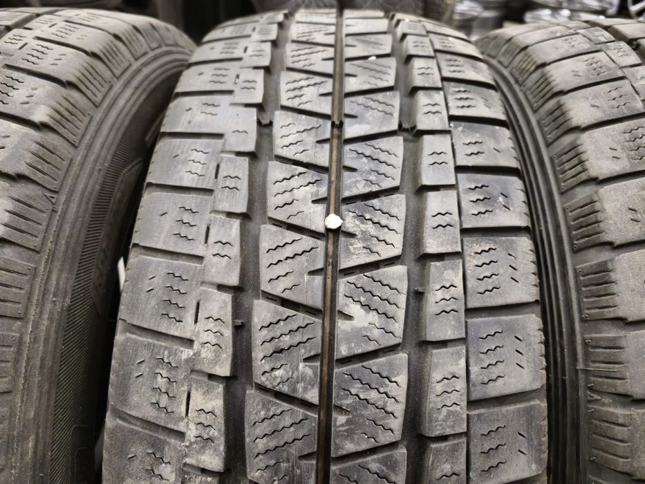 4 anvelope iarna Falken 215 65 16 C