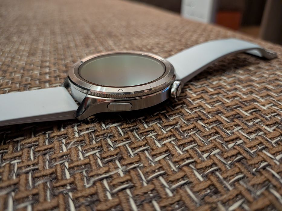 Смарт часовник Xiomi Watch S4