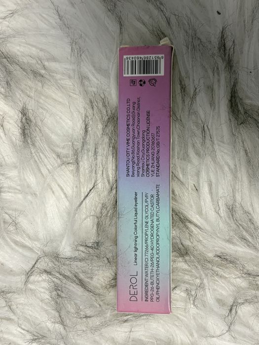 Eyeliner Lichid DEROL Albastru Mat "Linear Lightning"
