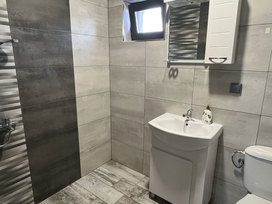 Дава се под наем Къща в Пловдив, Тракия - 250 кв.м за 1150 € - Снимка #9