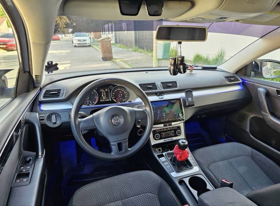VOLKSWAGEN Passat 2011 — imagine 3
