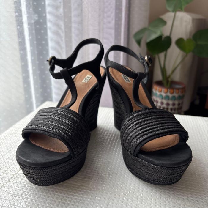 Дамски кожени сандали Ugg номер 40