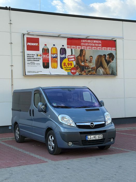 Opel Vivaro Tour 2.5 diesel 145 CP