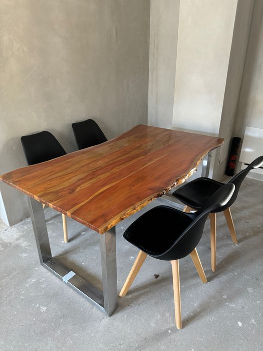 Masa din lemn masiv  160 cm