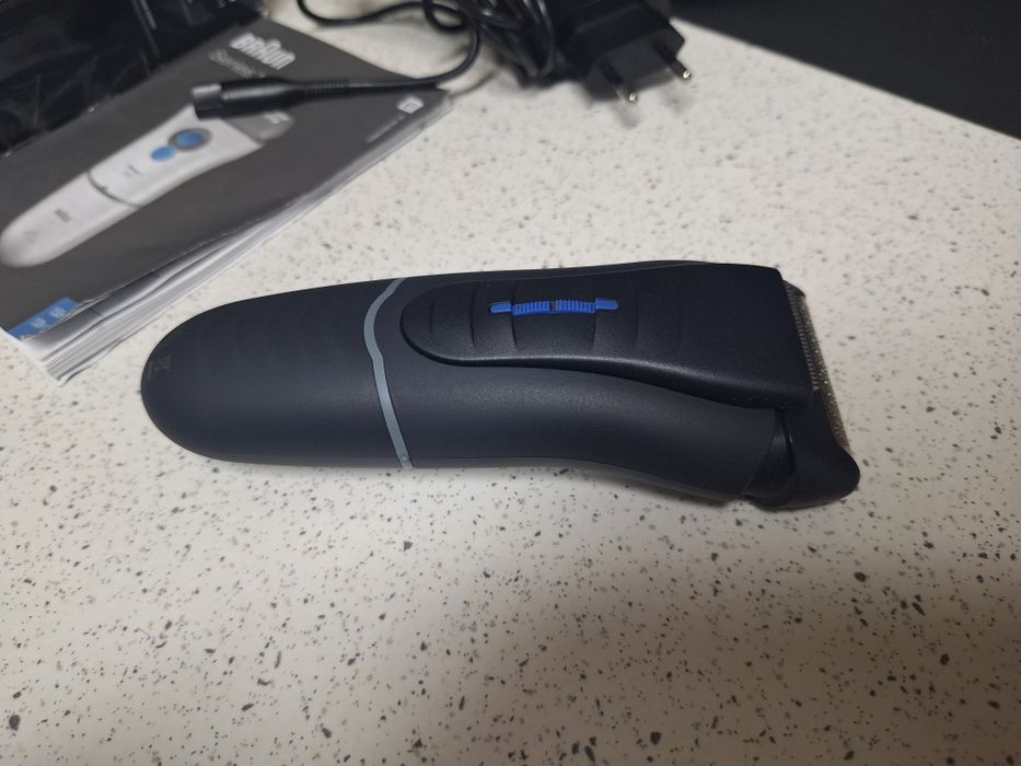 Електрическа самобръсначка Braun Series 1 130s, Миеща се, SmartFoil, Ч