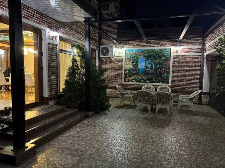 Сдается  Шикарный коттедж рядом с Итальянским посольством ( н1028 )