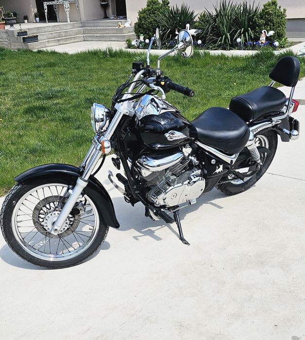 Suzuki VL 250 INTRUDER