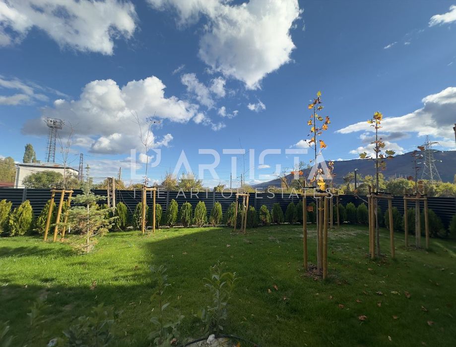 Продава се Тристаен апартамент в София, Горна баня - 92 кв.м за 1090 €/кв.м - Снимка #1