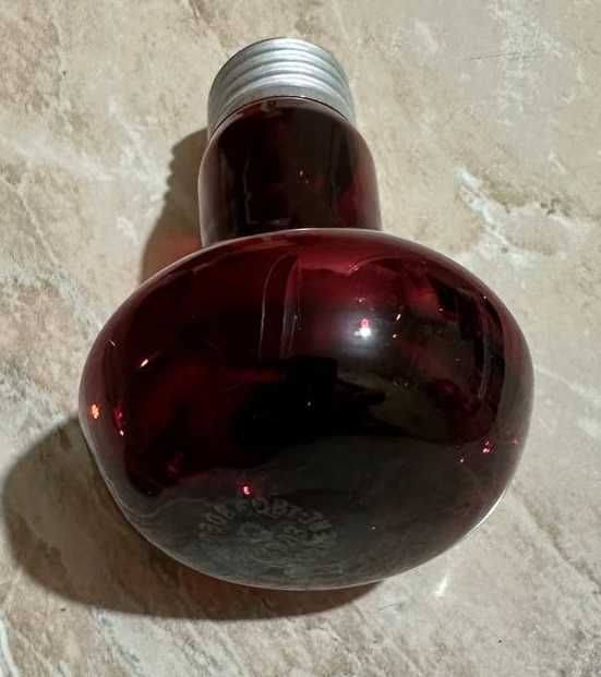 Красная лампочка инфракрасная