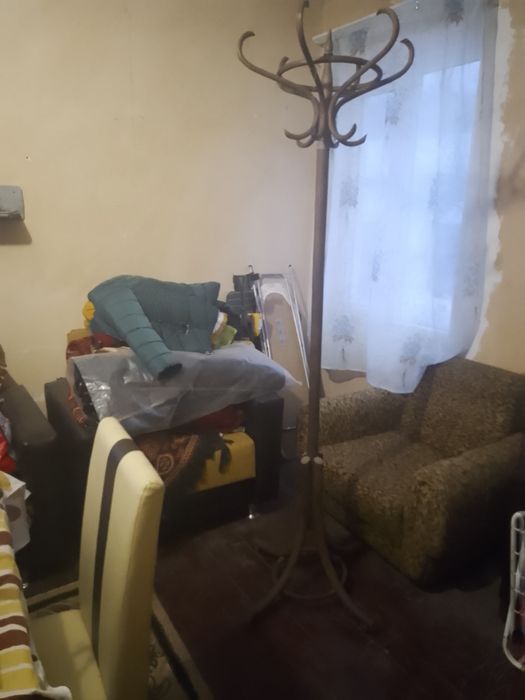 Бар шкаф и закачалка цена -32евро