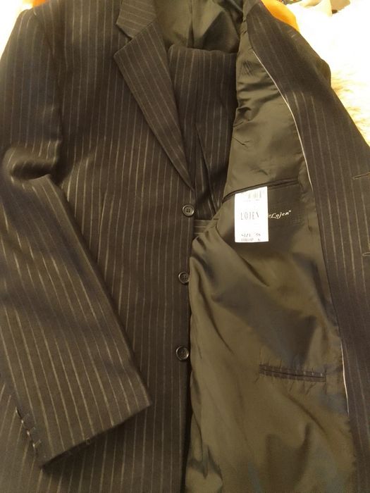 Продам мужской костюм