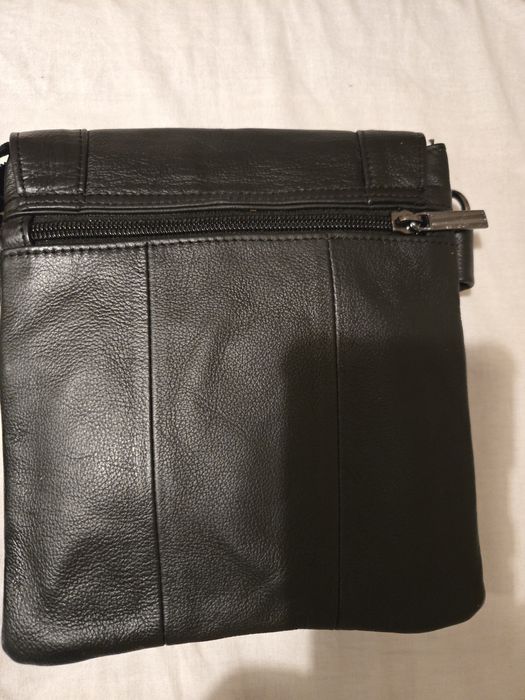 Мъжка кожена чанта