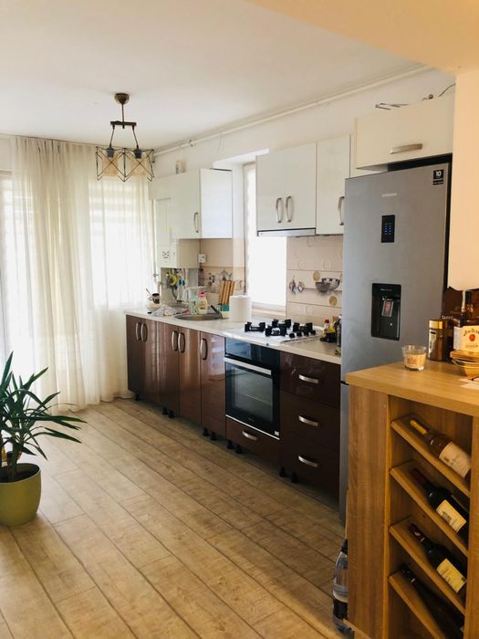 Vand Apartament 2 camere, open space in Brasov.