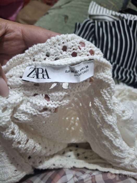 Кофточки Uniqlo и Zara (любая за 40 000)
